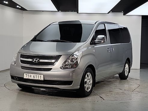 Hyundai Starex 12-Seater Wagon CVX Deluxe — пробег 143 278 км — фото 1 из 5