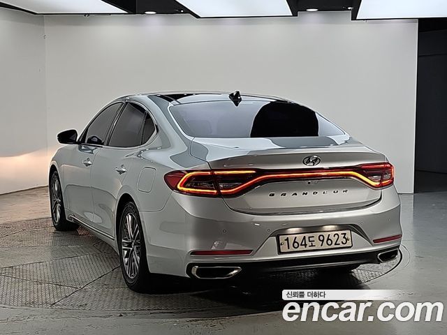 Hyundai Grandeur 3.0 LPi Modern (Rental Car) — пробег 172 159 км — фото 4 из 5