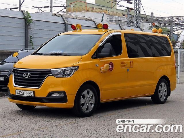 Hyundai Starex School Bus — пробег 157 268 км — фото 1 из 5