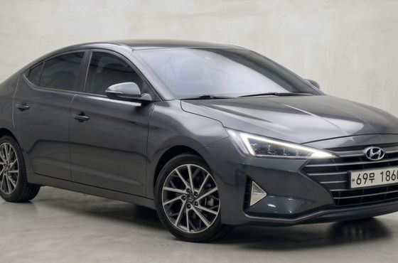 Hyundai AVANTE 1.6 Smart — пробег 176 980 км — фото 1 из 5