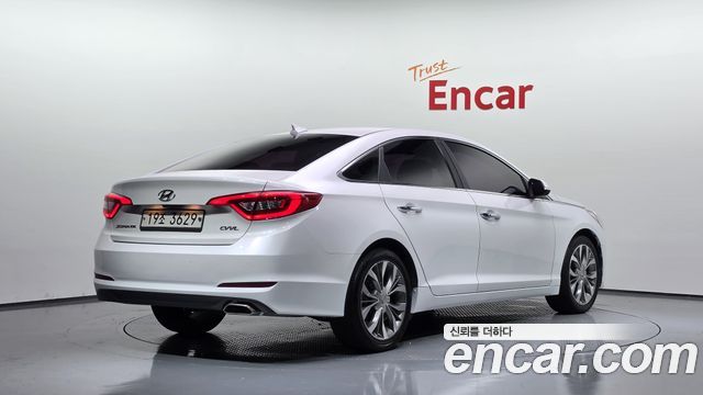 Hyundai Sonata 2.0 Smart — пробег 118 779 км — фото 2 из 5