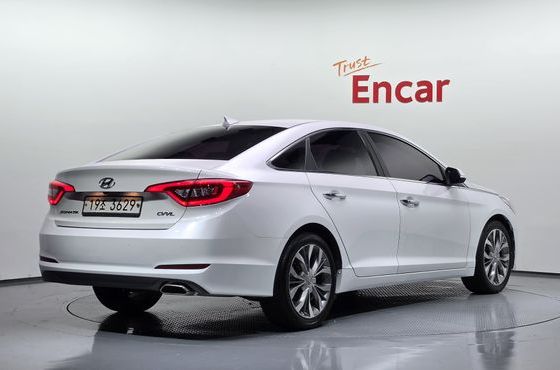 Hyundai Sonata 2.0 Smart — пробег 118 779 км — фото 2 из 5