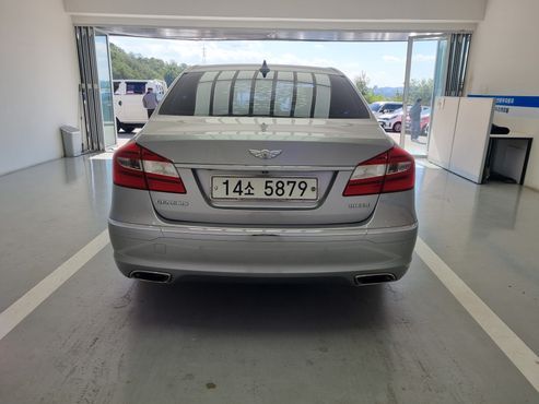 Hyundai Genesis BH 330 Luxury Standard — пробег 140 600 км — фото 4 из 5