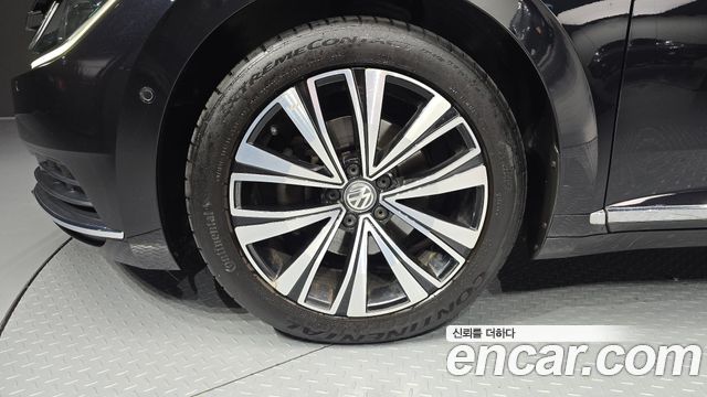 Volkswagen Arteon 2.0 TDI Premium — пробег 87 659 км — фото 5 из 5