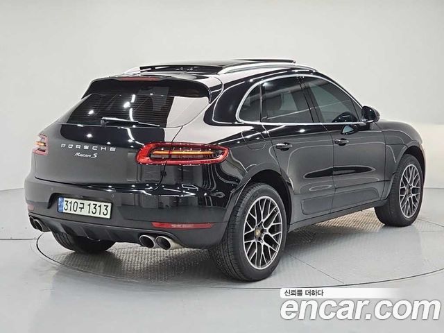 Porsche Macan из Кореи Encar