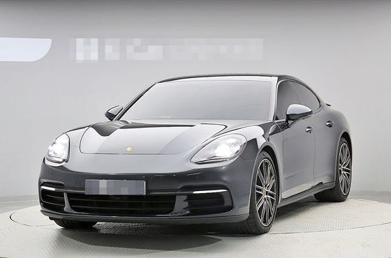Porsche Panamera 3.0 AWD — пробег 105 818 км — фото 1 из 5