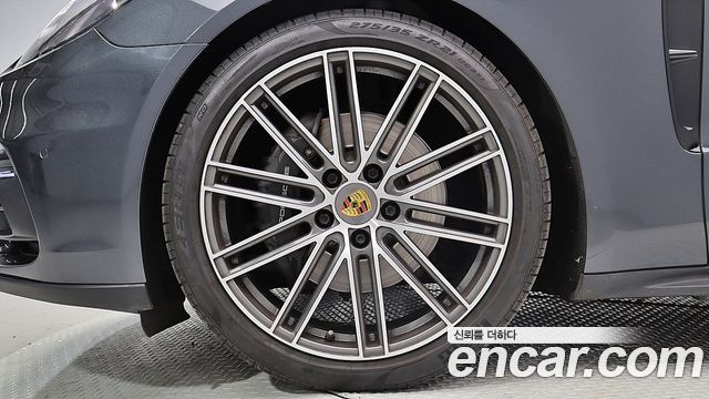 Porsche Panamera 3.0 AWD — пробег 105 818 км — фото 5 из 5