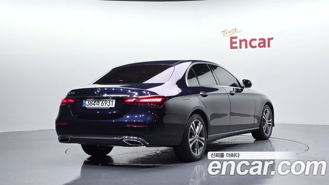 Mercedes-Benz E-Class E350 4MATIC Avantgarde — пробег 51 213 км — фото 2 из 5
