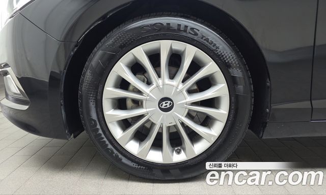 Hyundai Sonata 2.0 Smart — пробег 179 646 км — фото 5 из 5
