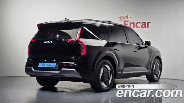Kia EV9 Long Range 4WD Earth — пробег 37 069 км — фото 2 из 5