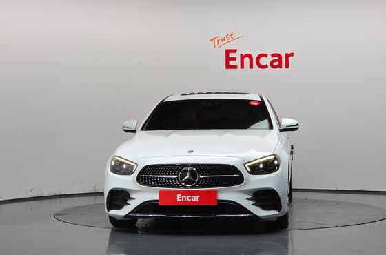 Mercedes-Benz E-Class E220d 4MATIC AMG Line — пробег 89 072 км — фото 3 из 5