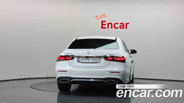 Mercedes-Benz E-Class из Кореи Encar
