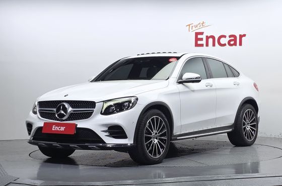 Mercedes-Benz GLC-Class GLC300 4MATIC AMG Line Coupe — пробег 66 454 км — фото 1 из 5