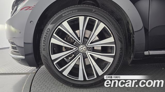 Volkswagen Arteon 2.0 TDI Premium — пробег 142 318 км — фото 5 из 5