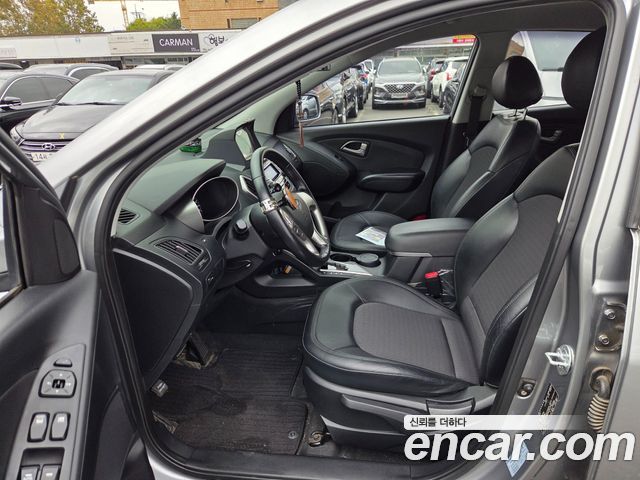 Hyundai Tucson Diesel 2WD LX20 Luxury — пробег 68 187 км — фото 3 из 5
