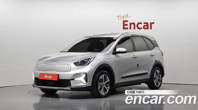 Kia Niro Air — пробег 99 725 км — фото 1 из 5