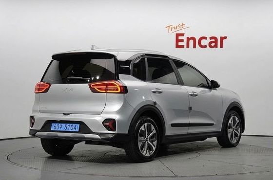 Kia Niro Air — пробег 99 725 км — фото 2 из 5