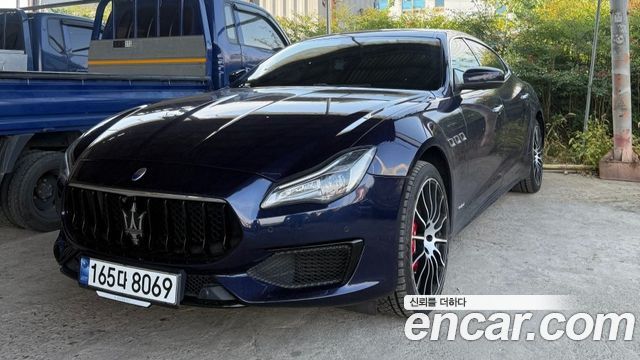 Maserati Quattroporte S Q4 3.0 V6 Gransport — пробег 122 000 км — фото 1 из 5