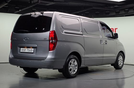 Hyundai Starex 3-Seater VAN CVX Deluxe — пробег 157 537 км — фото 2 из 5