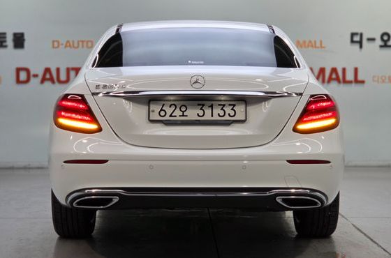 Mercedes-Benz E-Class E220d Avantgarde — пробег 62 455 км — фото 5 из 5