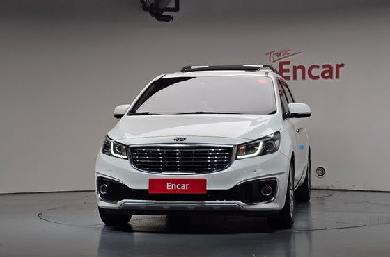 Kia Carnival Gasoline 9-seater Noblesse — пробег 83 706 км — фото 3 из 5