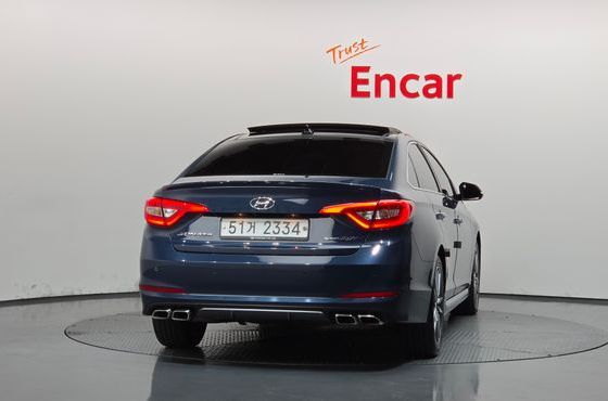 Hyundai Sonata 2.0 Turbo Exclusive — пробег 136 390 км — фото 4 из 5