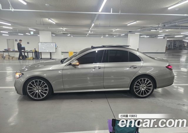Mercedes-Benz E-Class E350 4MATIC AMG Line — пробег 76 137 км — фото 2 из 5