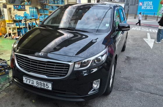 Kia Carnival 11-seater Deluxe — пробег 160 476 км — фото 1 из 5