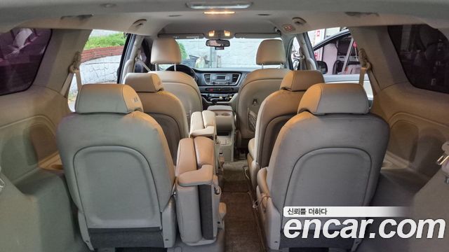Kia Carnival 11-seater Deluxe — пробег 160 476 км — фото 2 из 5