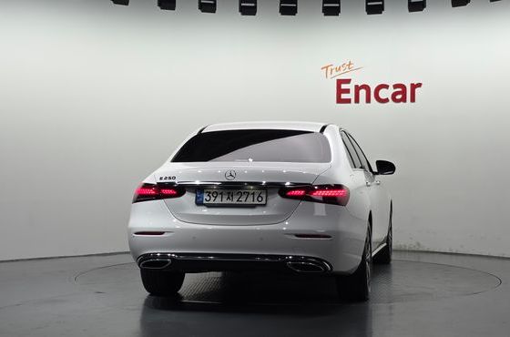 Mercedes-Benz E-Class E250 Avantgarde — пробег 29 449 км — фото 4 из 5