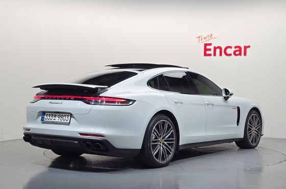 Porsche Panamera 2.9 AWD E-Hybrid — пробег 16 318 км — фото 2 из 5