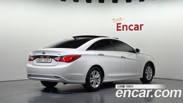 Hyundai Sonata LPi Top — пробег 174 698 км — фото 2 из 5