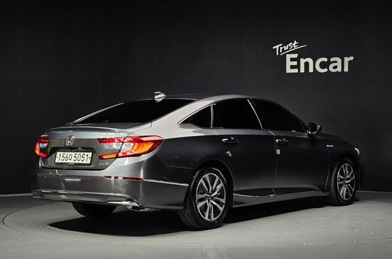Honda Accord 2.0 Hybrid Touring — пробег 56 102 км — фото 2 из 5