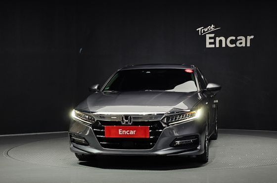 Honda Accord 2.0 Hybrid Touring — пробег 56 102 км — фото 3 из 5