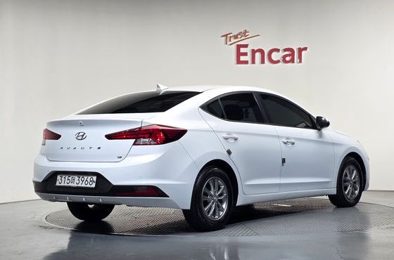 Hyundai AVANTE 1.6 Smart — пробег 85 953 км — фото 2 из 5