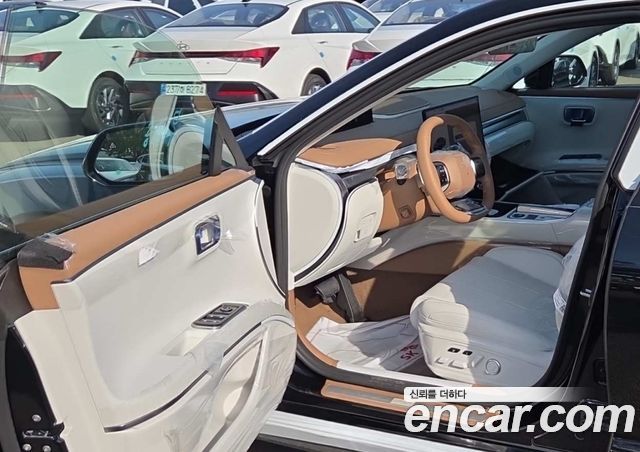 Hyundai Grandeur 2.5 Gasoline  2WD Premium — пробег 1 км — фото 4 из 5