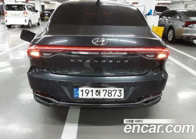 Hyundai Grandeur Premium — пробег 141 910 км — фото 3 из 5