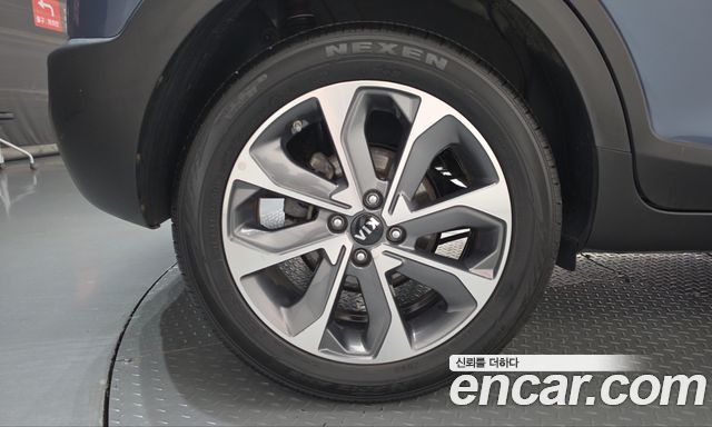 Kia Stonic 1.4 Prestige — пробег 98 559 км — фото 5 из 5