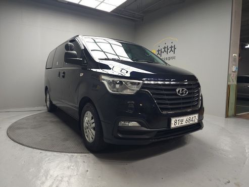 Hyundai Starex Van 3-Seater Smart — пробег 124 000 км — фото 2 из 5