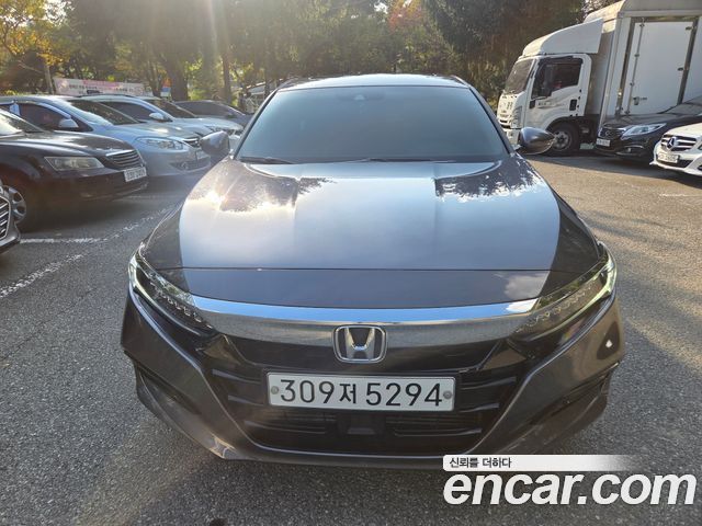 Honda Accord 1.5 Turbo — пробег 54 000 км — фото 1 из 5