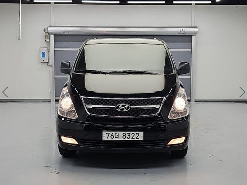 Hyundai Starex 12-Seater Wagon CVX Premium — пробег 211 817 км — фото 2 из 5