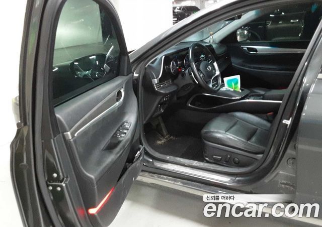 Hyundai Grandeur Premium — пробег 185 141 км — фото 4 из 5