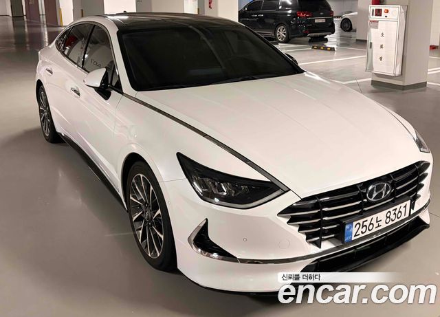 Hyundai Sonata 2.0 Premium Family — пробег 71 600 км — фото 2 из 5
