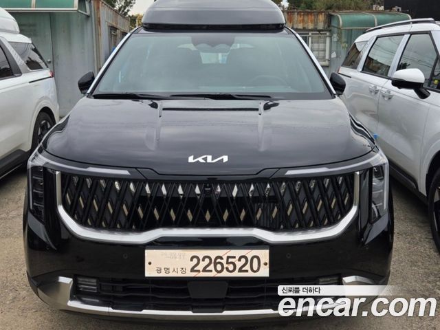 Kia Carnival HEV 9-Seater Hi-Limousine (Special vehicle) — пробег 56 км — фото 3 из 5