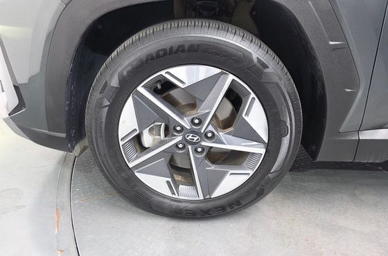 Hyundai Tucson Gasoline 1.6 Turbo 2WD Inspiration — пробег 15 601 км — фото 5 из 5