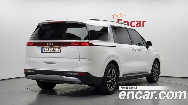 Kia Carnival Gasoline 9-Seater Prestige — пробег 86 990 км — фото 2 из 5