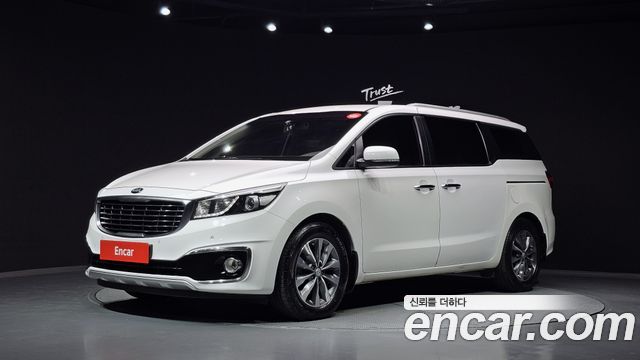 Kia Carnival 9-seater Luxury — пробег 164 754 км — фото 1 из 5
