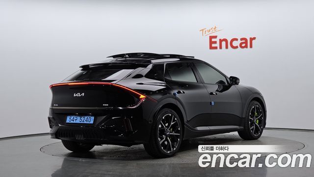 Kia EV6 GT 4WD — пробег 30 701 км — фото 2 из 5