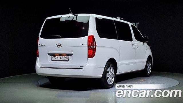 Hyundai Starex 4WD Wagon 11-Seater Smart — пробег 99 161 км — фото 2 из 5