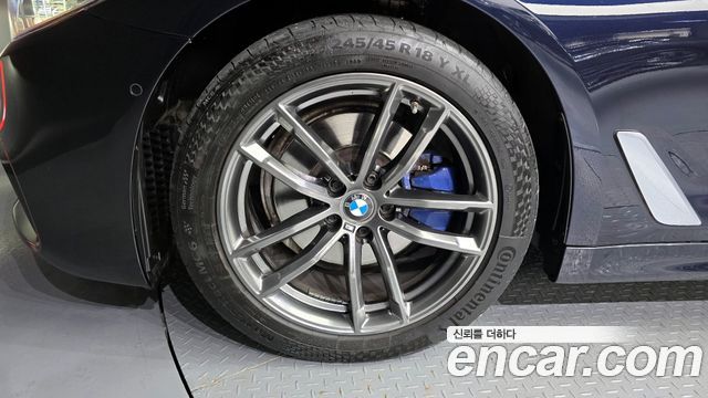 BMW 5-Series 520i M Sport — пробег 85 021 км — фото 5 из 5